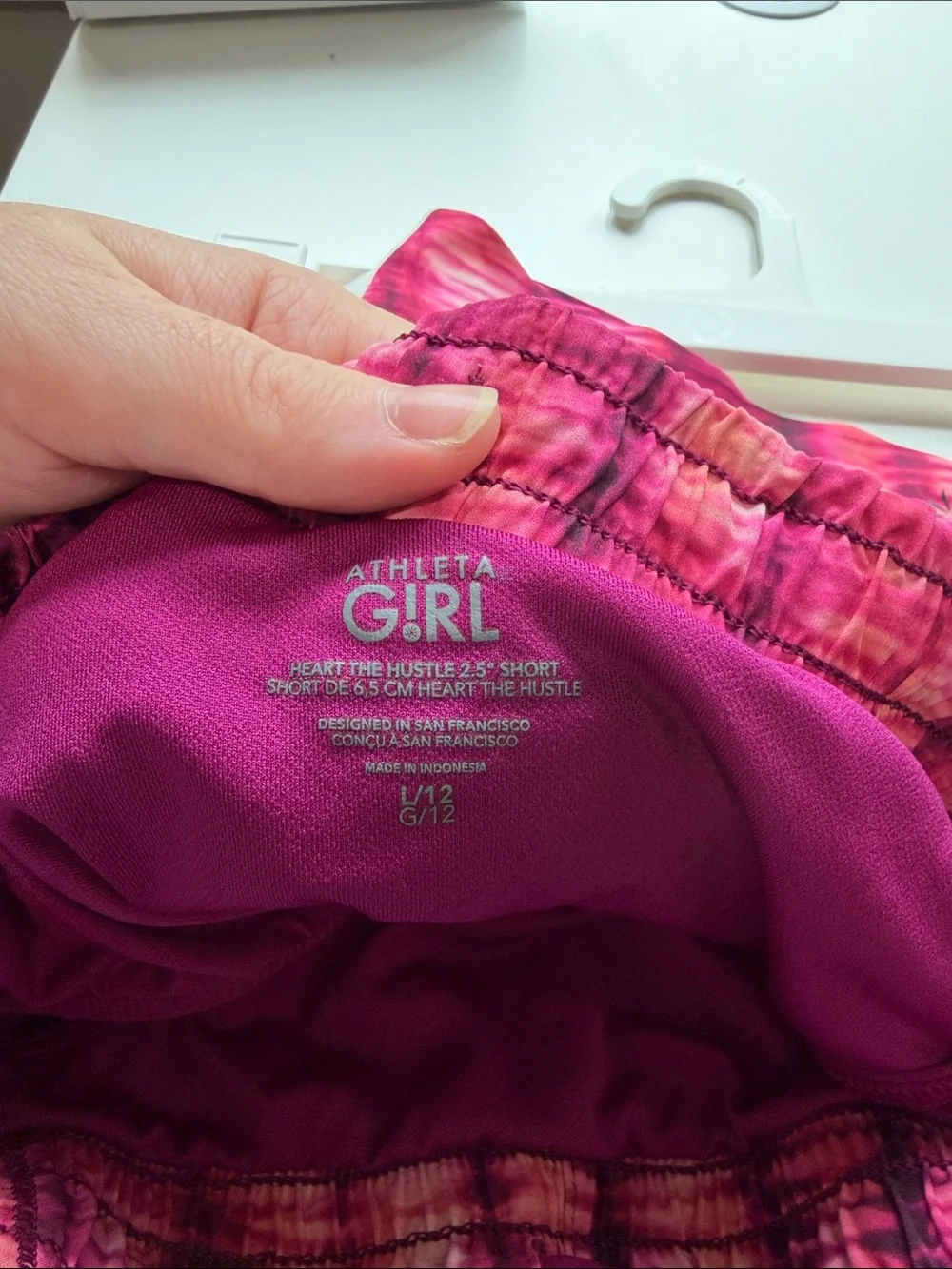 Athleta Girl Heart The Hustle 2.5” Short L/12